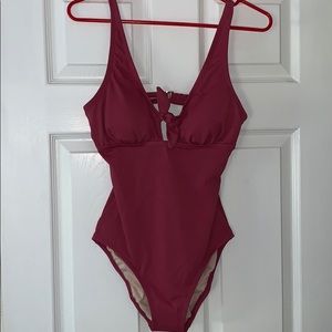 Women’s Size Medium One Piece Bathing Suit